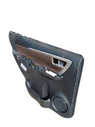 FORRO PORTA TRASEIRA ESQUERDA HILUX SW4 2016/