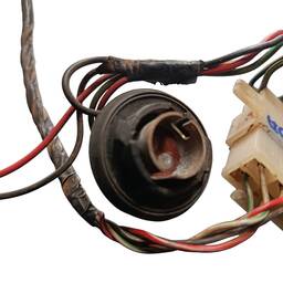 CHICOTE LANTERNA TRASEIRA DIREITA MAZDA