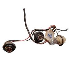 CHICOTE LANTERNA TRASEIRA DIREITA MAZDA