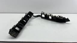 GUIA PARACHOQUE TRAS ESQUERDO PRISMA 2013 à 2019