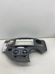 MOLDURA AR CONDICIONADO TOYOTA SIENTA 2003/2015