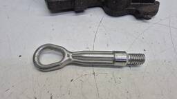 ENGATE CHAVE REBOQUE ISOPOR BMW 118 2013 2014