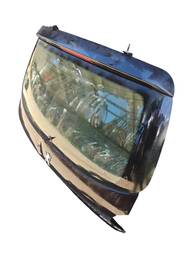 TAMPA TRASEIRA PEUGEOT 206 207 2002 2003 A 2014 (DETALHE)