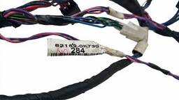 CHICOTE PORTA DIANTEIRA ESQUERDA HILUX 2005 A 2015