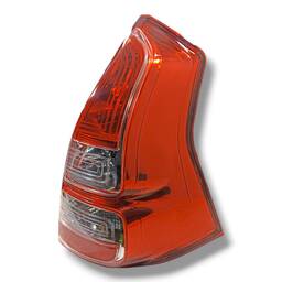 LANTERNA TRASEIRA DIREITA SANDERO 2012/14 MASC VERMELHA