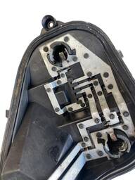 TAMPA CIRCUITO LANTERNA TRAS DIREITA GM PRISMA  13/16