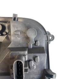 TAMPA CIRCUITO LANTERNA TRAS DIREITA GM PRISMA  13/16