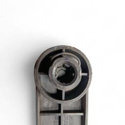 MANIVELA VIDRO TRASEIRA DIREITA CHEVROLET ONIX 2018