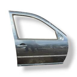 Porta Dianteira Direita Vw Golf Bora 1999 até 2013 (Detalhe)