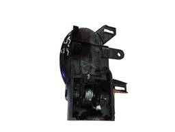 MAÇANETA INT. DIANTEIRA/TRASEIRA ESQUERD MARCH VERSA 12 A 21