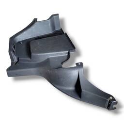 ACABAMENTO PORTA MALAS DIREITO FORD KA 2015 A 2020