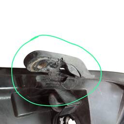 FAROL ESQUERDO HB20 2013 A 2019 CRISTAL (DETALHE)