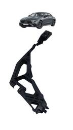 Suporte   guia Traseiro Direito mercedes cls 53  2019 