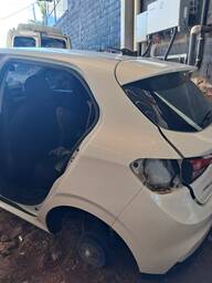 Recorte Lateral Traseiro Esquerdo Fiat Argo