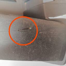 MOLDURA DIREITA FAROL DE MILHA SANDERO STEPWAY 