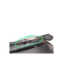 FAROL DIREITO STRADA 2020/ SEM LED DETALHE 