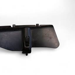 ACABAMENTO PORTA MALAS LADO DIREITO RENAULT SANDERO 2015