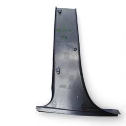 ACABAMENTO COLUNA CENTRAL LADO DIREITO FOX 04/10