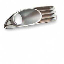 MOLDURA FAROL DE MILHA ESQUERDO FIAT LINEA 2012