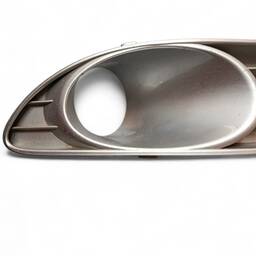 MOLDURA FAROL DE MILHA ESQUERDO FIAT LINEA 2012