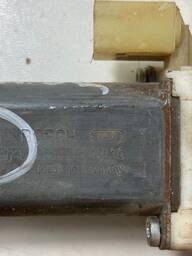 MÁQUINA DE VIDRO PORTA DIANTEIRA DIR COROLLA FIELDER 03 A 08