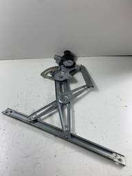 MÁQUINA DE VIDRO PORTA DIANTEIRA ESQUERDA COROLLA CROSS 22/