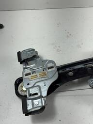 MÁQUINA VIDRO DIANTEIRA ESQUERDA SPIN 2013 À 2019