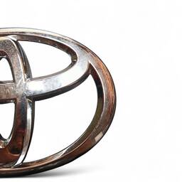 EMBLEMA GRADE DIANTEIRA TOYOTA HILUX COROLLA ETIOS 05/20