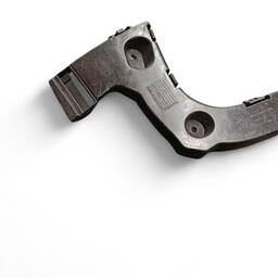 GUIA PARACHOQUE TRASEIRO DIREITO FOCUS 2009 A 2019