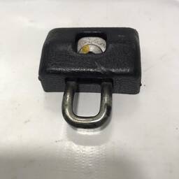 Batente Inferior Porta Mala Clio Sandero Logan 2015 a 2019