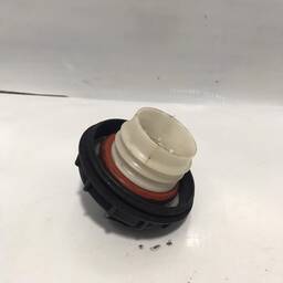 TAMPA TANQUE COMBUSTIVEL RENAULT SANDERO 2015 A 2022