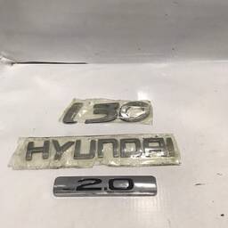 EMBLEMA HYUNDAI I30 LOGO TRASEIRO MALA 2009 A 2012