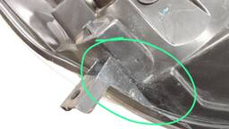 FAROL ESQUERDO SANDERO 2012 2013 A 2014 RECUPERADO 