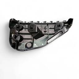 GUIA PARACHOQUE DIANTEIRO DIREITO HILUX / SW4 2016 A 2020