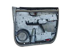 FORRO PORTA DIANTEIRA ESQUERDA HILUX SW4 2016/