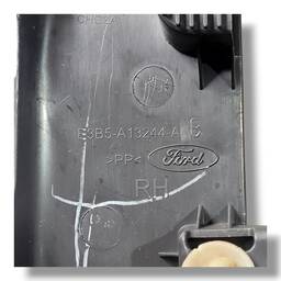 SOLEIRA ACABAMENTO TRASEIRO DIRETO FORD KA 2016/2020