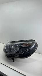 FAROL DIREITO STRADA 2021 A 2024 DETALHE