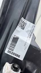 FAROL DIREITO STRADA 2021 A 2024 DETALHE