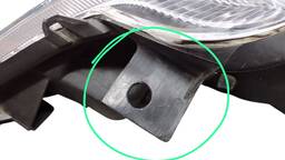 FAROL DIREITO ETIOS 2013 A 2021 MASC NEGRA AVARIA