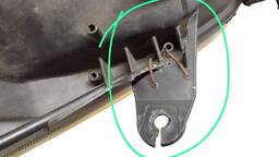 FAROL DIREITO SPIN 2013/2018 MASCARA NEGRA (DEFEITO) 