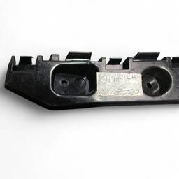 GUIA PARACHOQUE TRASEIRO DIREITO KA HATCH 2015 2016 A 2021