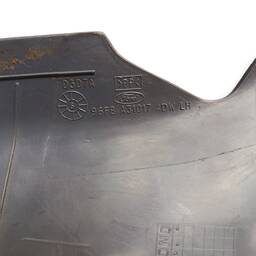 ACABAMENTO LATERAL TRAS ESQ FORD FIESTA 97/99