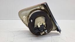 LANTERNA TAMPA DIREITA VOLKSWAGEN JETTA 2.5 2007 A 2009