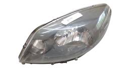 FAROL ESQUERDO SANDERO 2012 A 2014 MASC CINZA AVARIA 