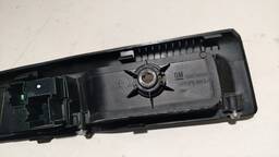 BOTÃO MOLDURA VIDRO ELÉTRICO DIANTEIR DIREIT S10 TRAIL 17/25
