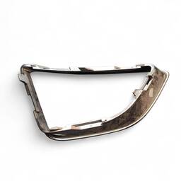 MOLDURA FAROL DE MILHA ESQUERDO FORD FUSION 10/12 