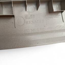 MOLDURA COLUNA ESQUERDA RENAULT MEGANE 06/13