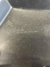 GRADE MOLDURA PARACHOQUE ESQ S/ MILHA C3 PICASSO 12 A 2015