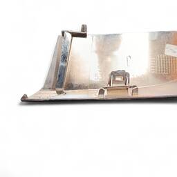 FRISO CENTRAL DIANT. DIREITO GRADE HILUX SW4 2016/2020