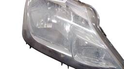 FAROL DIREITO ETIOS 2013 A 2021 CARCAÇA PRETA (DETALHE)